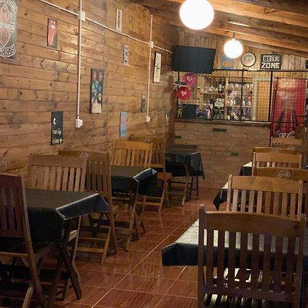 Litt Iguazu Hostal ปูแอร์โตอีกวาซู ภายนอก รูปภาพ